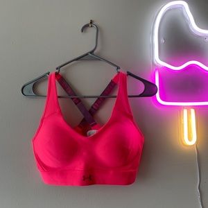 2 Under Armour sports bras (set of 2)